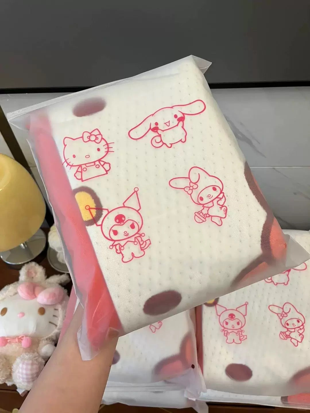 Kitty charm towel